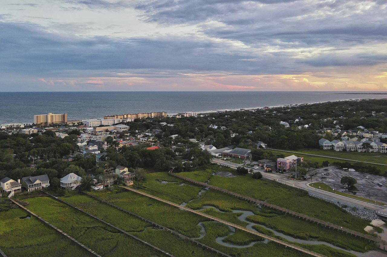 420 E Erie Avenue Photo 71