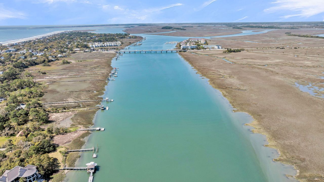 420 E Erie Avenue Photo 82