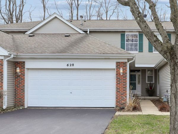 628 King Court, Unit 628, East Dundee, IL 60118