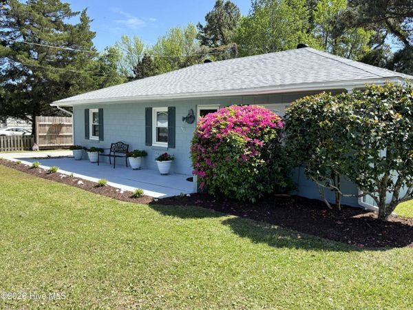 923 N Yaupon Terrace, Morehead City, NC 28557
