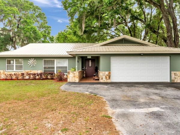 815 W SOCRUM LOOP ROAD , LAKELAND, FL 33809