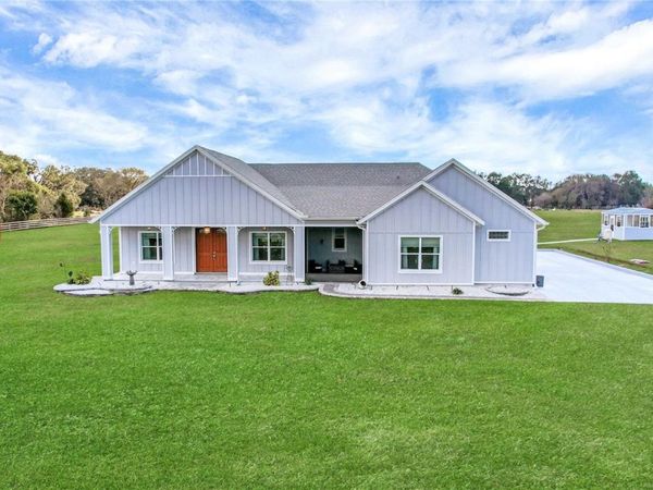 1679 E COUNTY ROAD 462, WILDWOOD, FL 34785