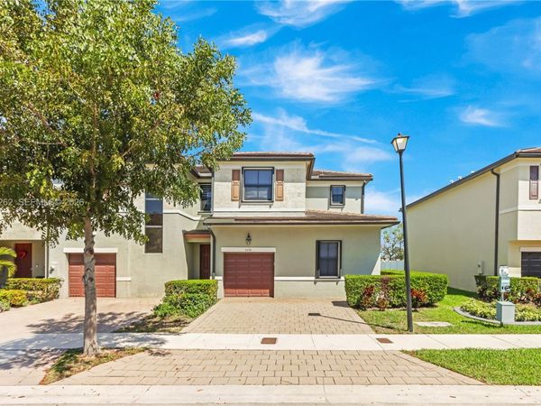 3375 W 100th Ter, Hialeah, FL 33018