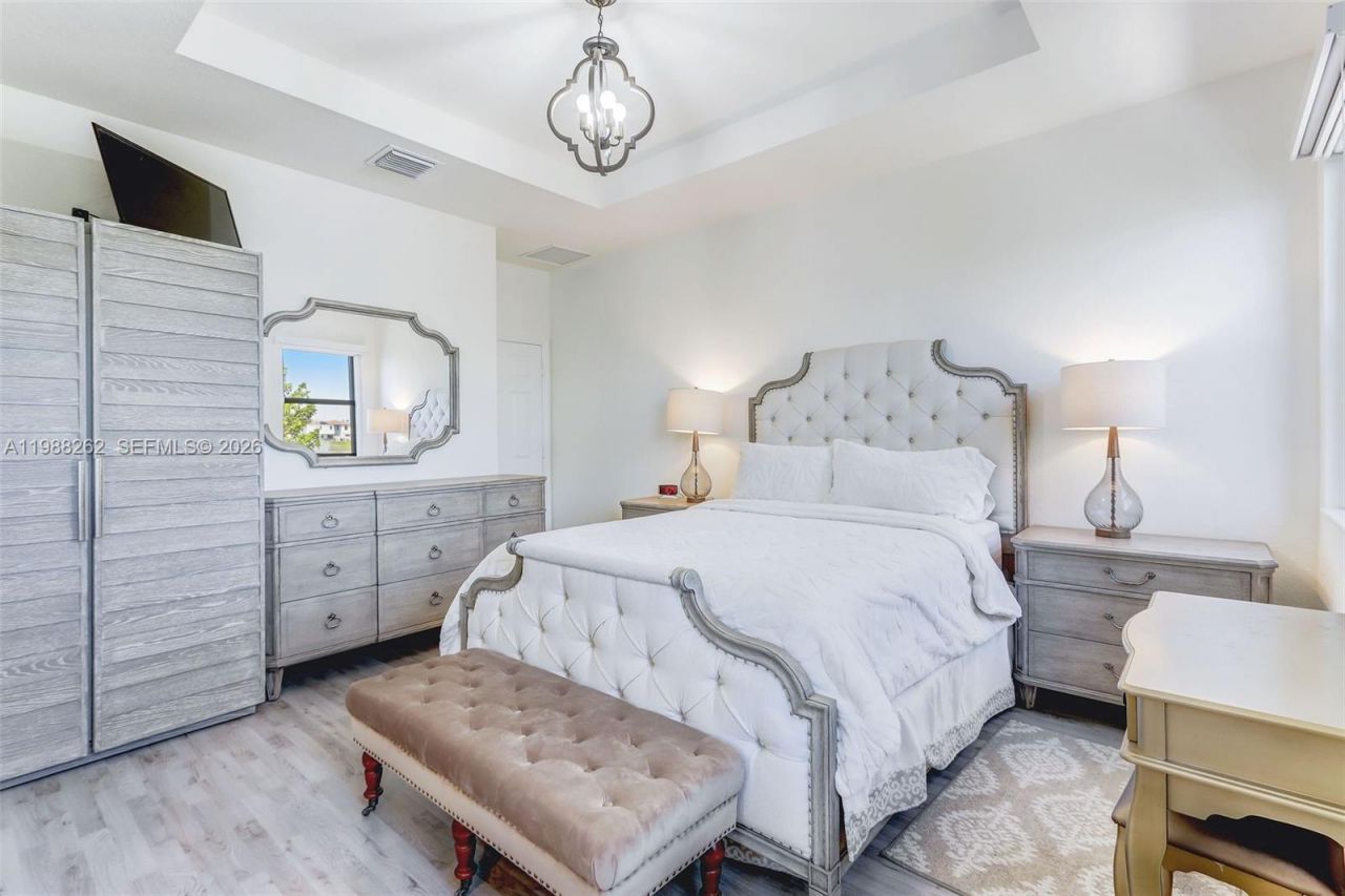 3375 W 100th Ter, Hialeah, FL 33018 Photo