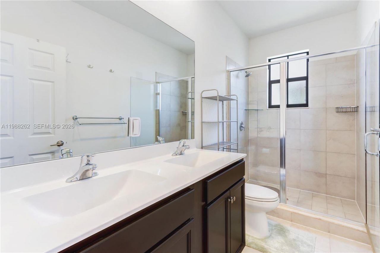 3375 W 100th Ter, Hialeah, FL 33018 Photo