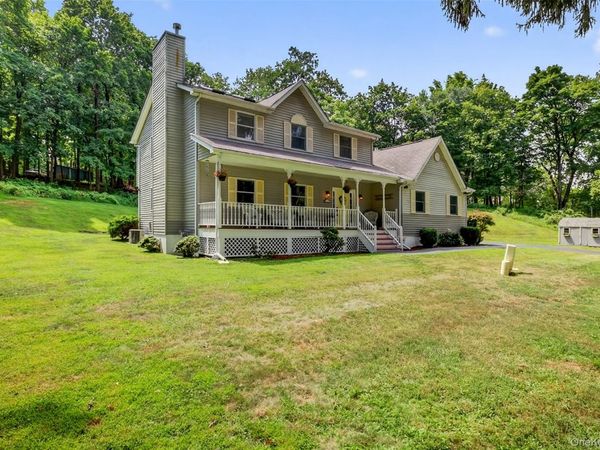 6 Summer Winds Court, Cornwall On Hudson, NY 12520