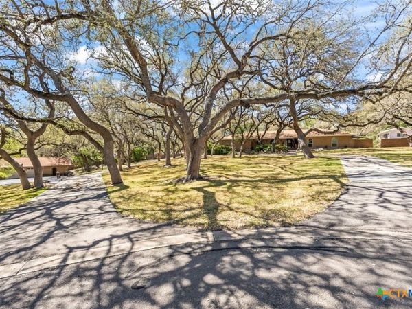 9106 Sundew Circle, San Antonio, TX 78266