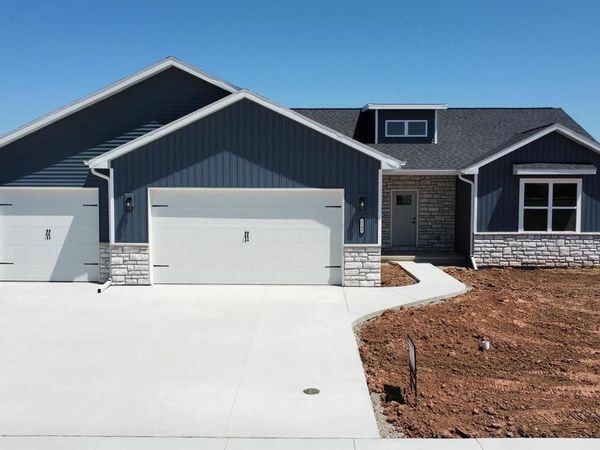 N9246 HOMESTEAD LANE, Appleton, WI 54915