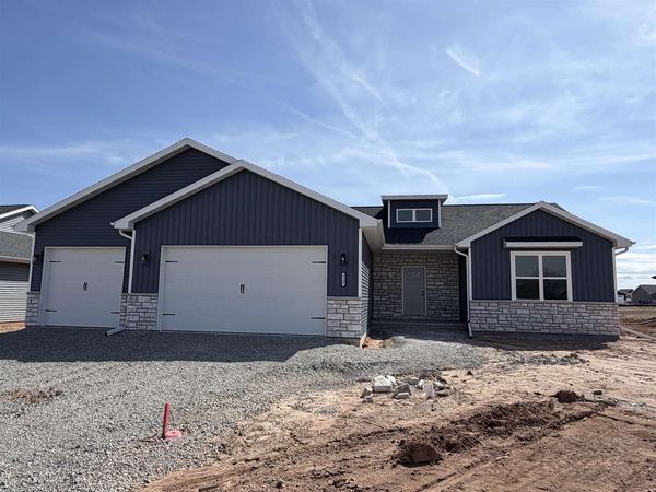 N9246 HOMESTEAD LANE, Appleton, WI 54915