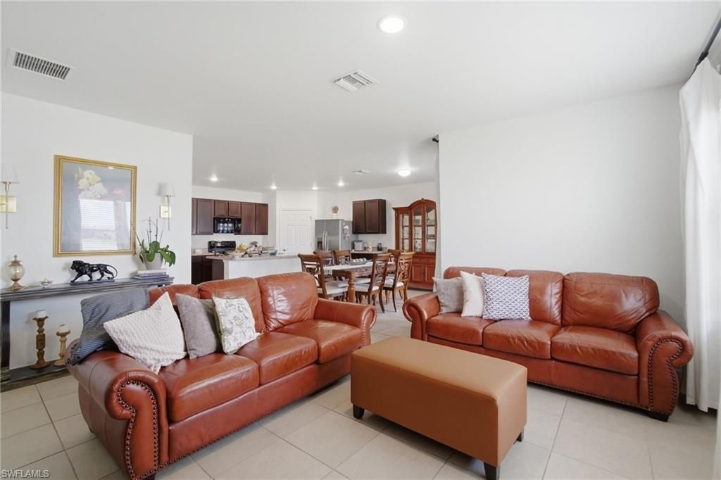 3422 Cancun Ct, Cape Coral, FL 33909 Photo