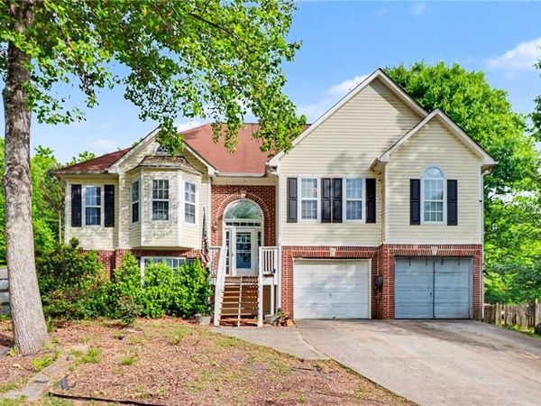 15 Indian Valley Way, Rydal, GA 30171