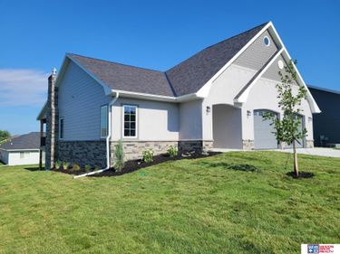 1057 N 12th Street, Seward, NE 68434