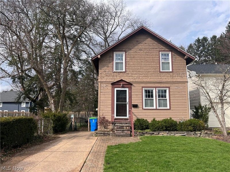 15 South Street, Chagrin Falls, OH 44022 Photo 2