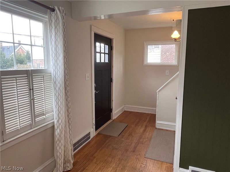 15 South Street, Chagrin Falls, OH 44022 Photo 3