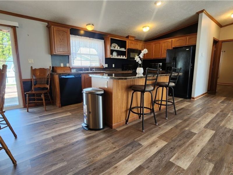 345 Sea Gull Lane, New Philadelphia, OH 44663 Photo 7