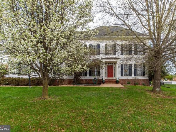 13300 APRIL CIRCLE, LOVETTSVILLE, VA 20180