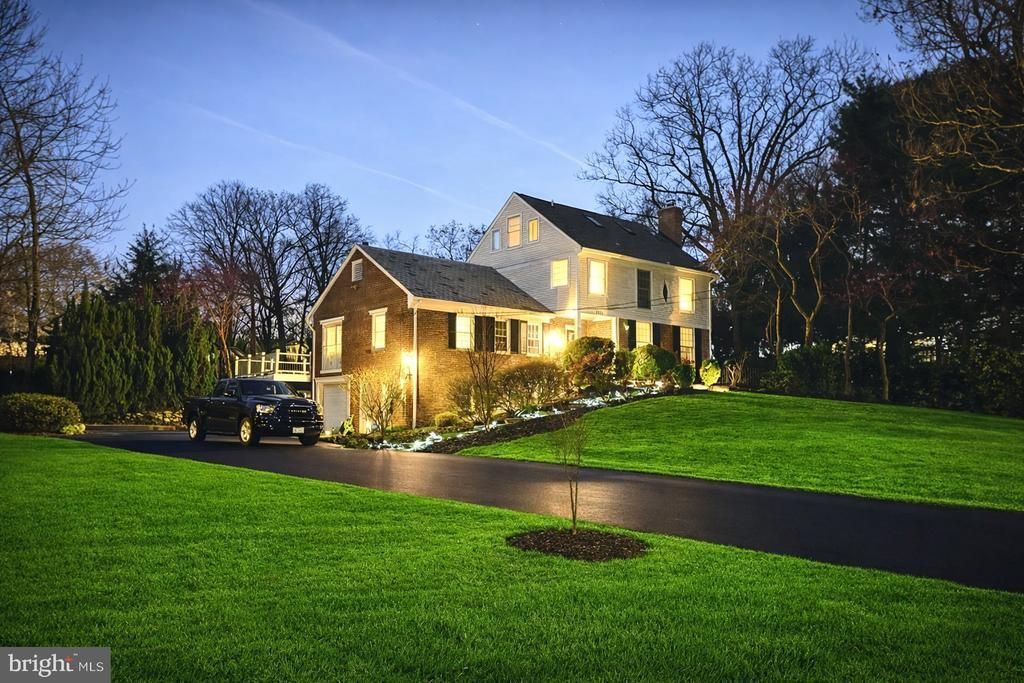 1305 KEY DRIVE, ALEXANDRIA, VA 22302