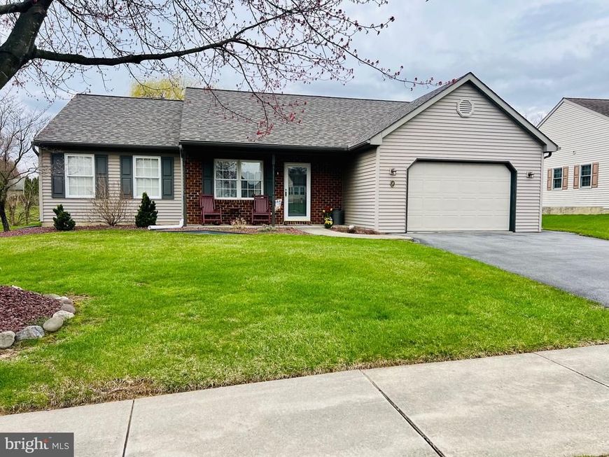 5 Springhouse Drive , Myerstown, PA 17067 Main Photo