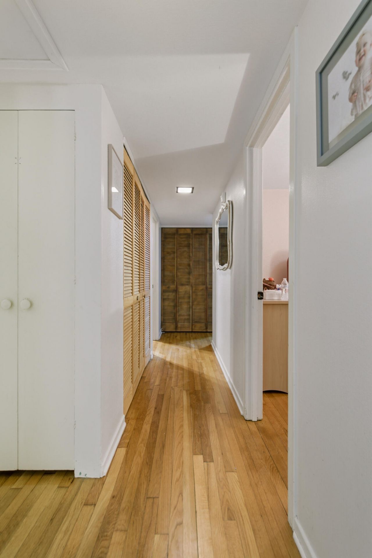 368 Lynwood Drive Photo 17