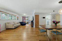 368 Lynwood Drive photo 4