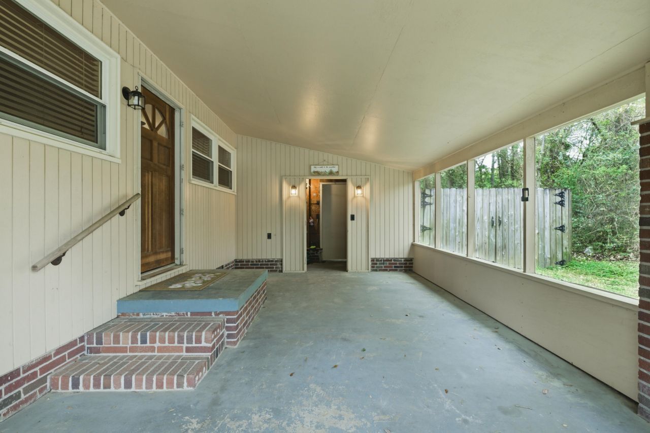 368 Lynwood Drive Photo 26