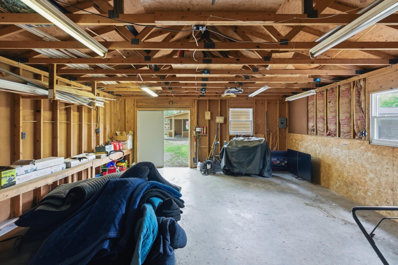 368 Lynwood Drive Photo 33