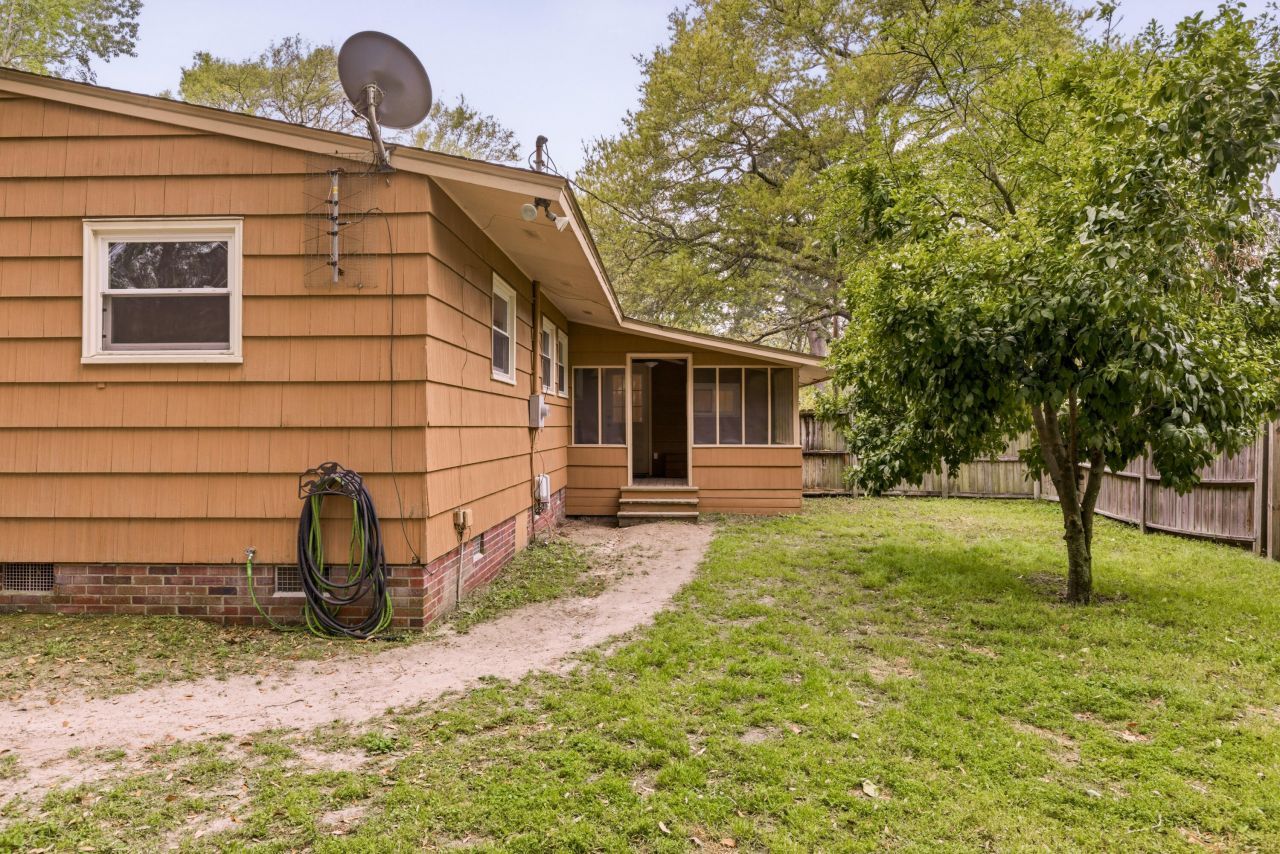 368 Lynwood Drive Photo 37