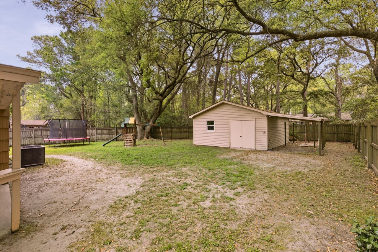 368 Lynwood Drive Photo 39