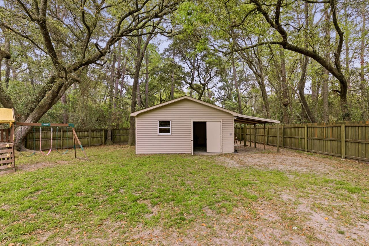 368 Lynwood Drive Photo 42