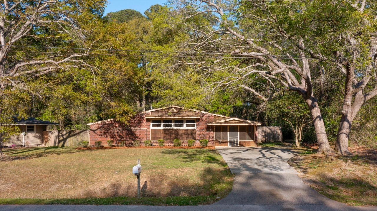 368 Lynwood Drive Photo 45