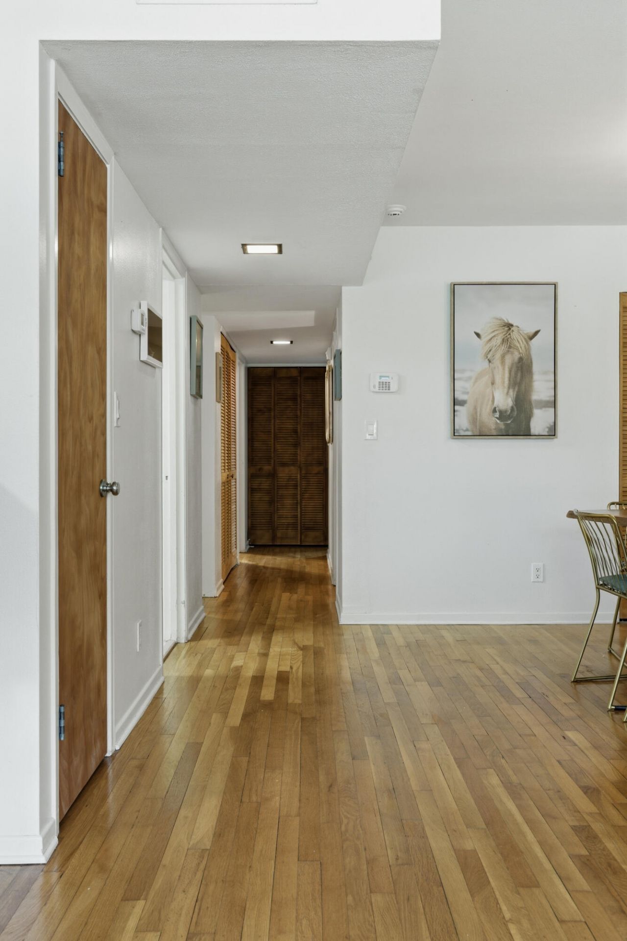 368 Lynwood Drive Photo 8