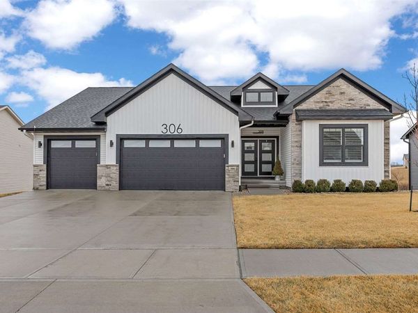 306 Dogwood Ln, Tiffin, IA 52340