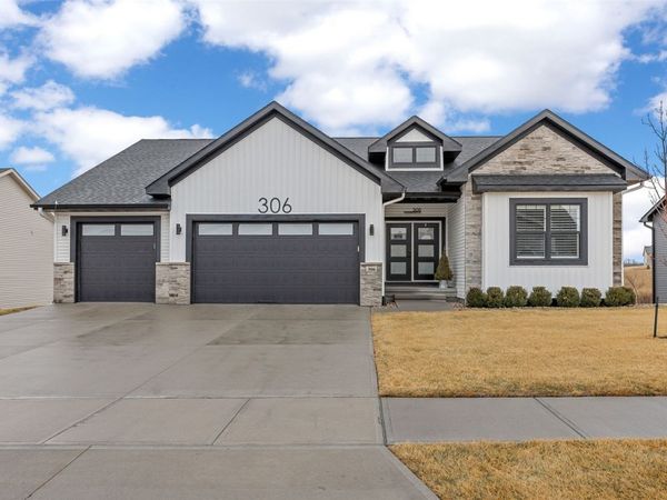 306 Dogwood Lane , Tiffin, IA 52340