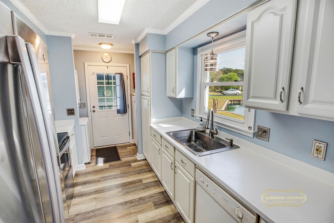 9452 Timber Row Photo 12