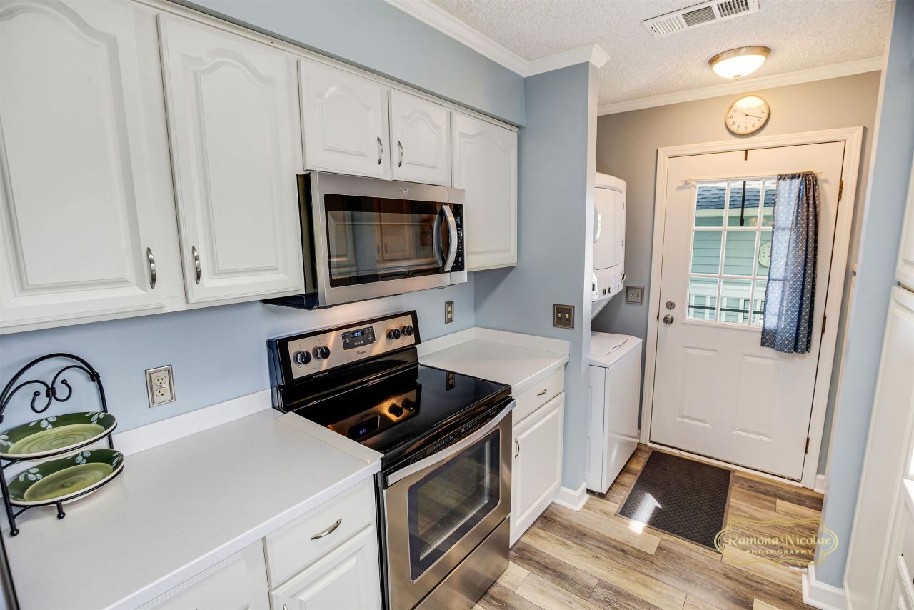 9452 Timber Row Photo 13