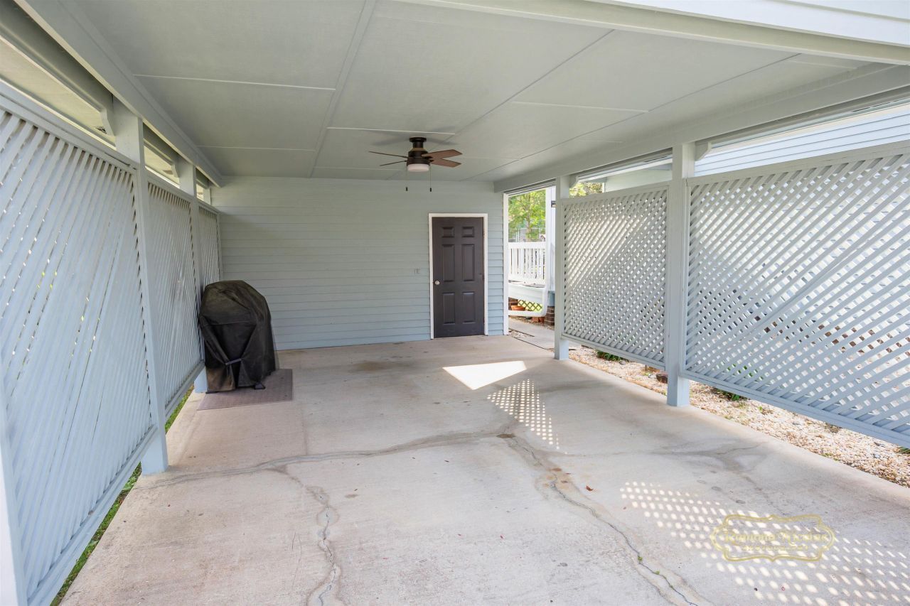 9452 Timber Row Photo 25