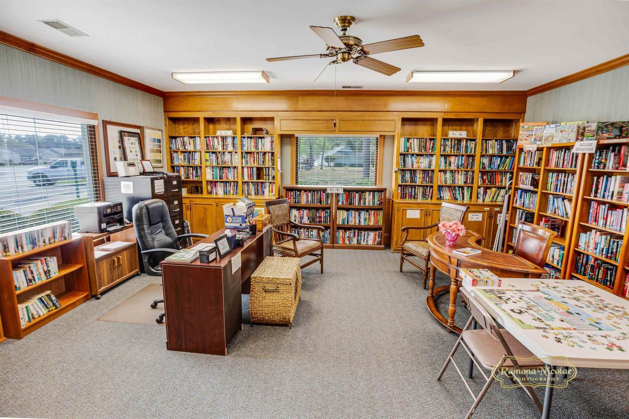 9452 Timber Row Photo 40