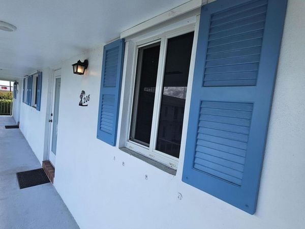 1115 Lake Terrace, Unit 208, Boynton Beach, FL 33426