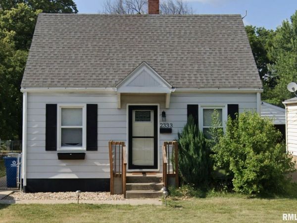 2333 E Keys Avenue, Grandview, IL 62702