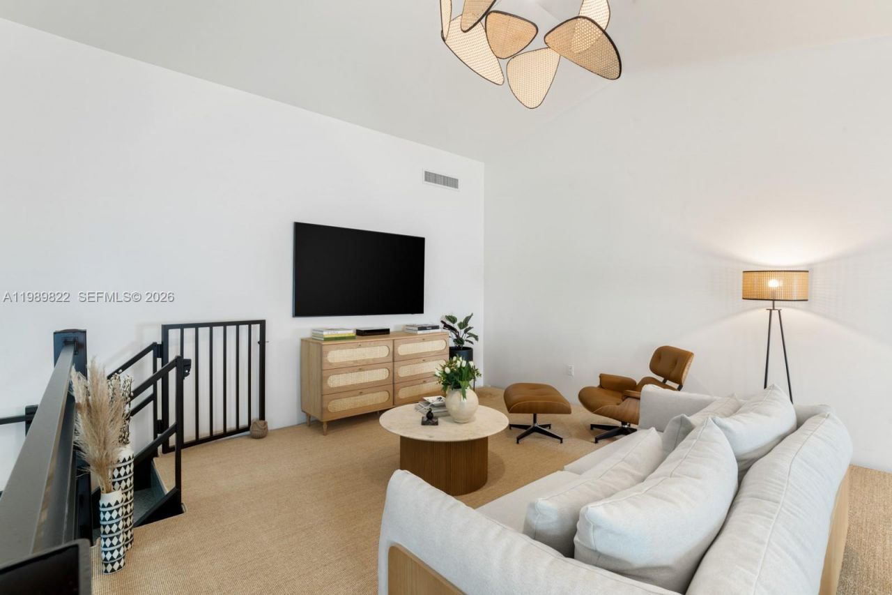 1310 Flamingo Way , Miami Beach, FL 33139 Photo