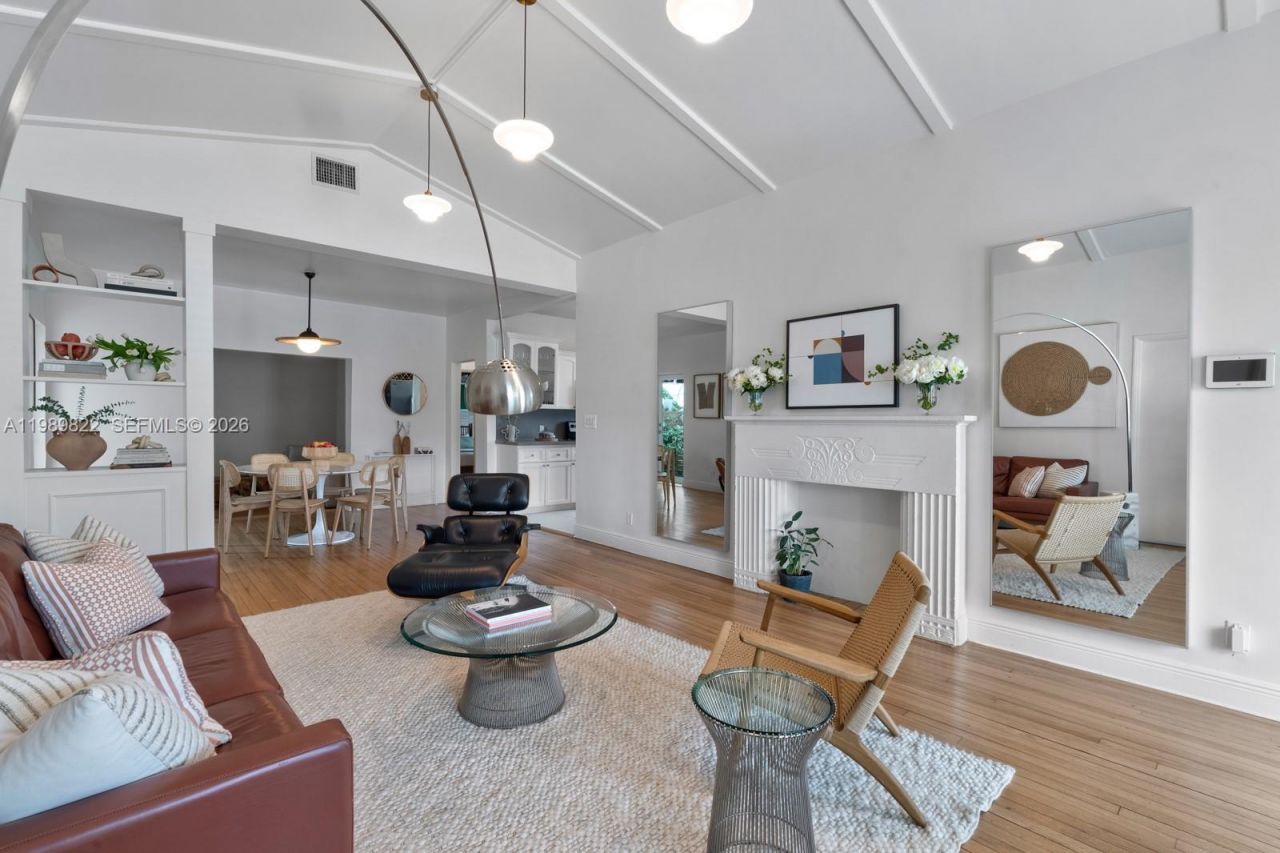 1310 Flamingo Way , Miami Beach, FL 33139 Photo