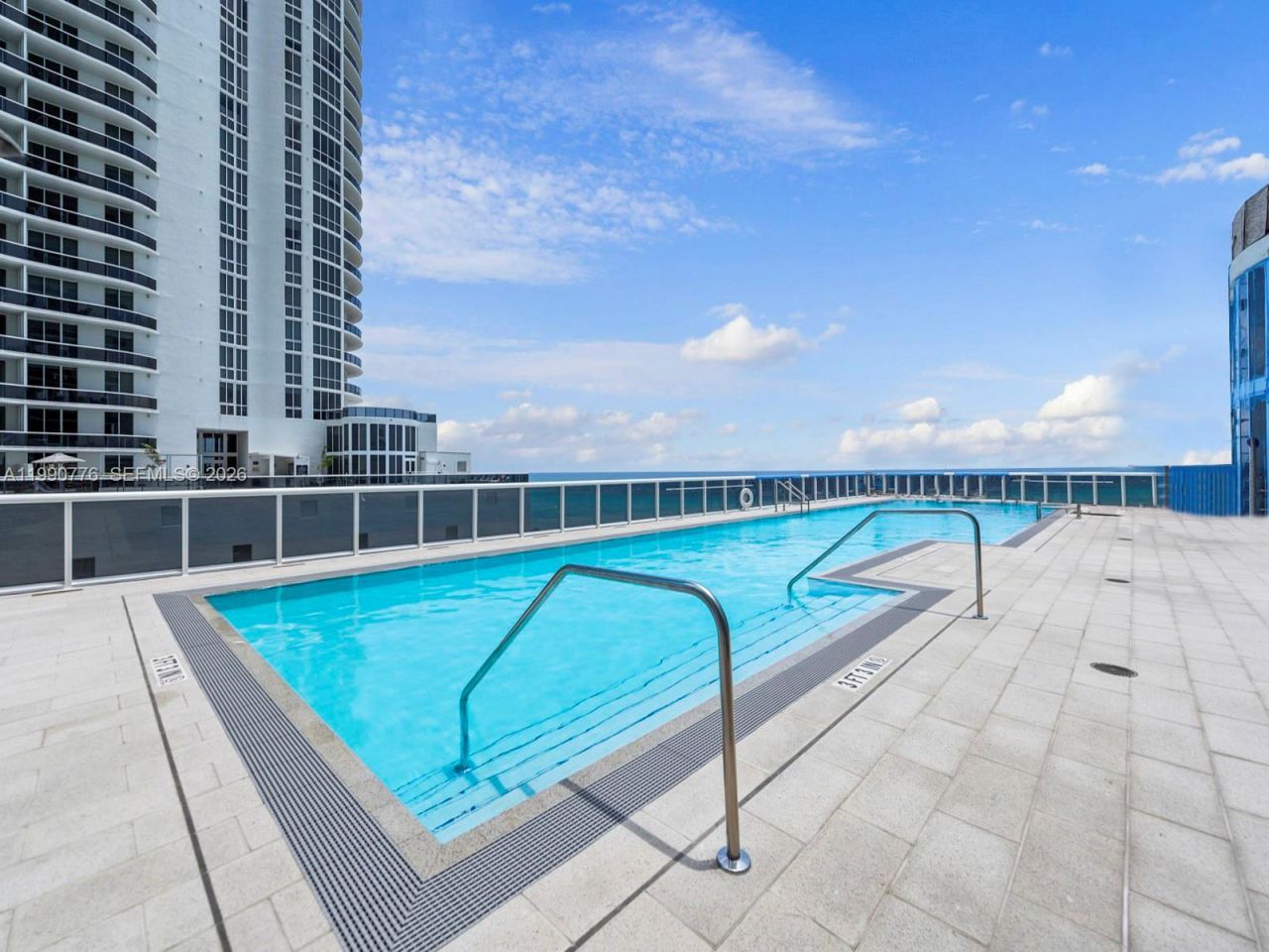 15901 Collins Ave , Unit 403, Sunny Isles Beach, FL 33160 Photo