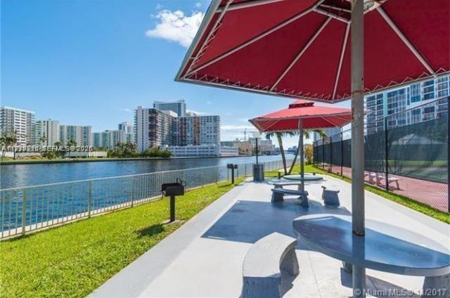 200 Leslie Dr , Unit 425, Hallandale Beach, FL 33009 Photo