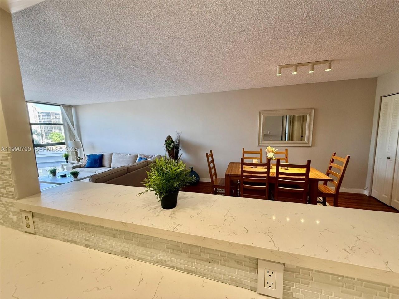 200 Leslie Dr , Unit 425, Hallandale Beach, FL 33009 Photo