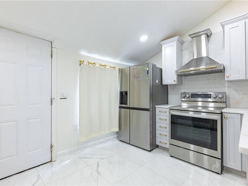 566 Wyoming Street, Dayton, OH 45410 Photo 10