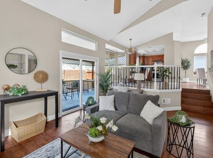 8240 Bedford Cove Way, Sacramento, CA 95828 Photo