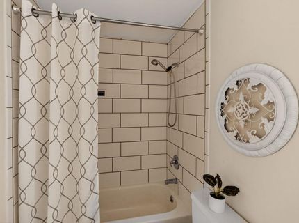 8240 Bedford Cove Way, Sacramento, CA 95828 Photo