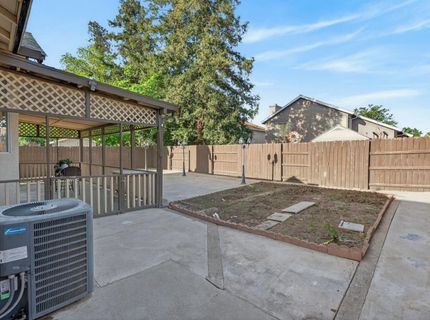 8240 Bedford Cove Way, Sacramento, CA 95828 Photo