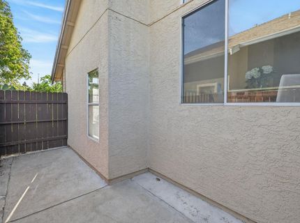 8240 Bedford Cove Way, Sacramento, CA 95828 Photo