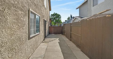 8240 Bedford Cove Way, Sacramento, CA 95828 Photo